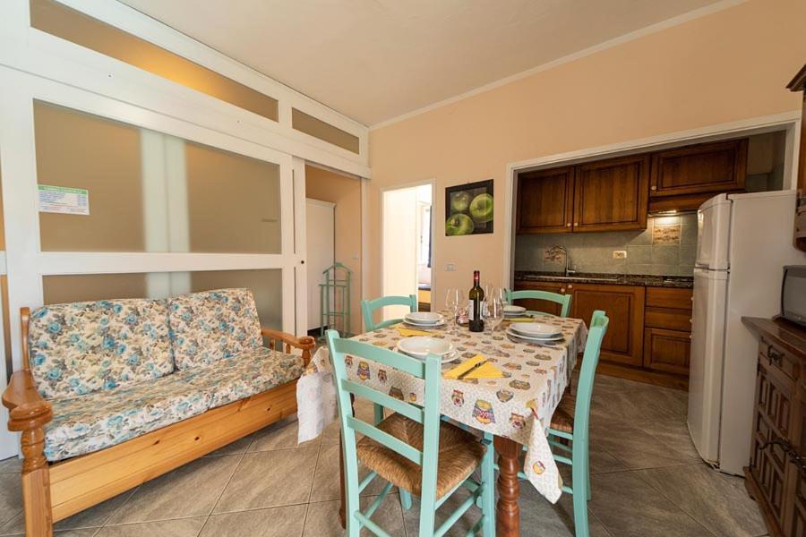 Residence Vacanza Mare Марина-ді-Кампо Екстер'єр фото