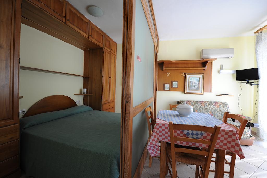 Residence Vacanza Mare Марина-ді-Кампо Екстер'єр фото